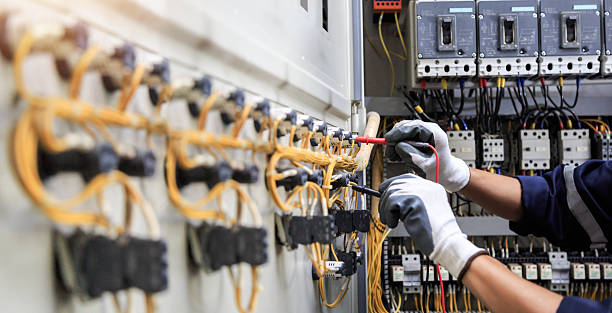 Professional Electrician technician working in Aldine, TX